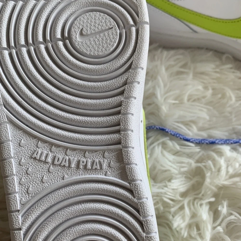 Nike‎ All Day Play size 5.5Y White Neon NEW